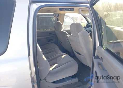 2004 Chevrolet Suburban 1500 Ls z USA, uszkodzony, nr VIN 3GNEC16Z94G287128